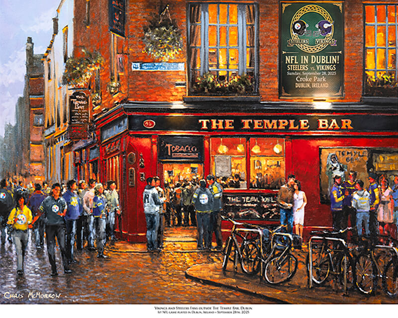 Steelers and Vikings fans outside the Temple Bar Dublin

